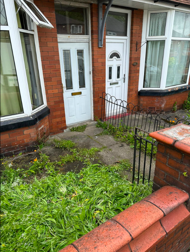 Same front garden cleared and tidy after Vanquish Waste collection